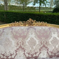 1900's French Louis XVI Corbeille Settee In Pink Damask -chairish shop 1900s french louis xvi corbeille settee in pink damask 5393