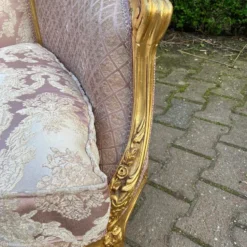 1900's French Louis XVI Corbeille Settee In Pink Damask -chairish shop 1900s french louis xvi corbeille settee in pink damask 7440