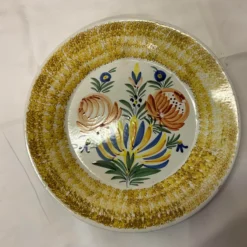 1930’s Floral French Faience H B Quimper Platter And Plates - Set Of 6 -chairish shop 1930s floral french faience h b quimper platter and plates set of 6 7425 scaled