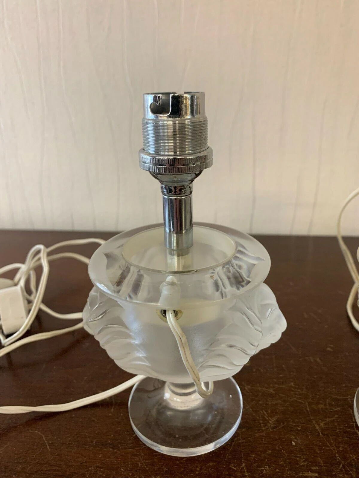 1940's French Regency Signed Lalique Frosted Art Glass "Lions Mask" Table Lamps A - Pair 3 1940's French Regency Signed Lalique Frosted Art Glass "Lions Mask" Table Lamps A - Pair - Image 3