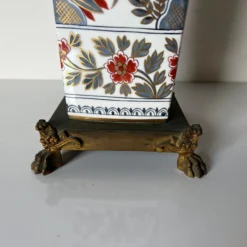 1940's Porcelain De Paris Chinoiserie Style Table Lamp -chairish shop 1940s porcelain de paris chinoiserie style table lamp 1084 scaled