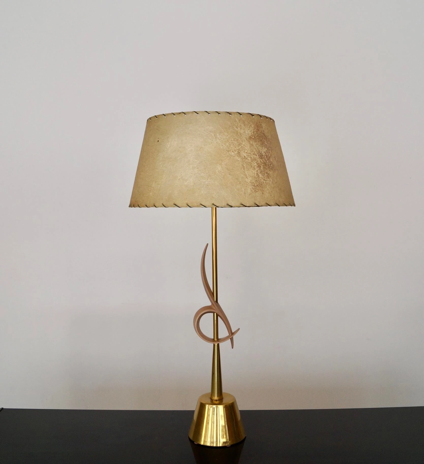 1950's Mid-Century Modern Sculptural Table Lamp 4 1950's Mid-Century Modern Sculptural Table Lamp - Image 4
