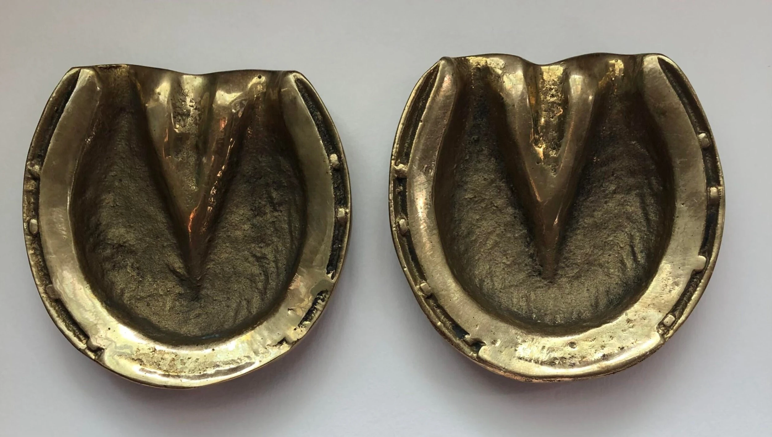 1950’s Pair Small Brass Horseshoe With Hoof Ashtrays- A Pair 3 1950’s Pair Small Brass Horseshoe With Hoof Ashtrays- A Pair - Image 3