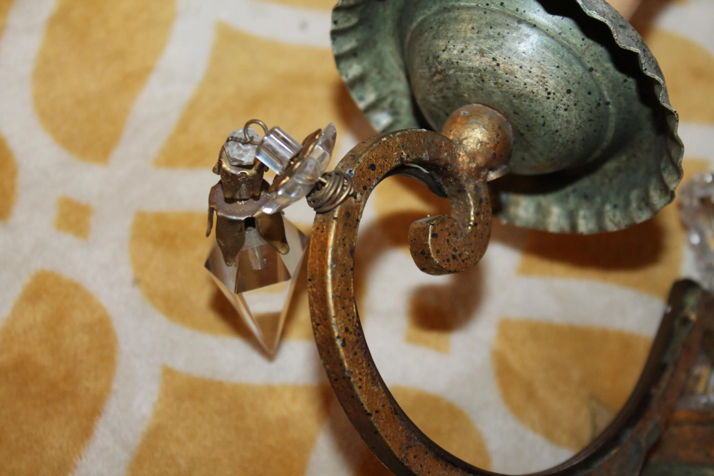 1960's French Regency Verde Palm Form Tole & Crystal Wall Lamp/ Sconce By Maison Bagues 7 1960's French Regency Verde Palm Form Tole & Crystal Wall Lamp/ Sconce By Maison Bagues - Image 7