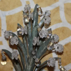 1960's French Regency Verde Palm Form Tole & Crystal Wall Lamp/ Sconce By Maison Bagues 17 1960's French Regency Verde Palm Form Tole & Crystal Wall Lamp/ Sconce By Maison Bagues -chairish shop 1960s french regency verde palm form tole and crystal wall lamp sconce by maison bagues 3116 scaled