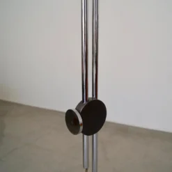 1960's Mid-Century Modern Robert Sonneman Adjustable Floor Lam 17 1960's Mid-Century Modern Robert Sonneman Adjustable Floor Lam -chairish shop 1960s mid century modern robert sonneman adjustable floor lam 8657