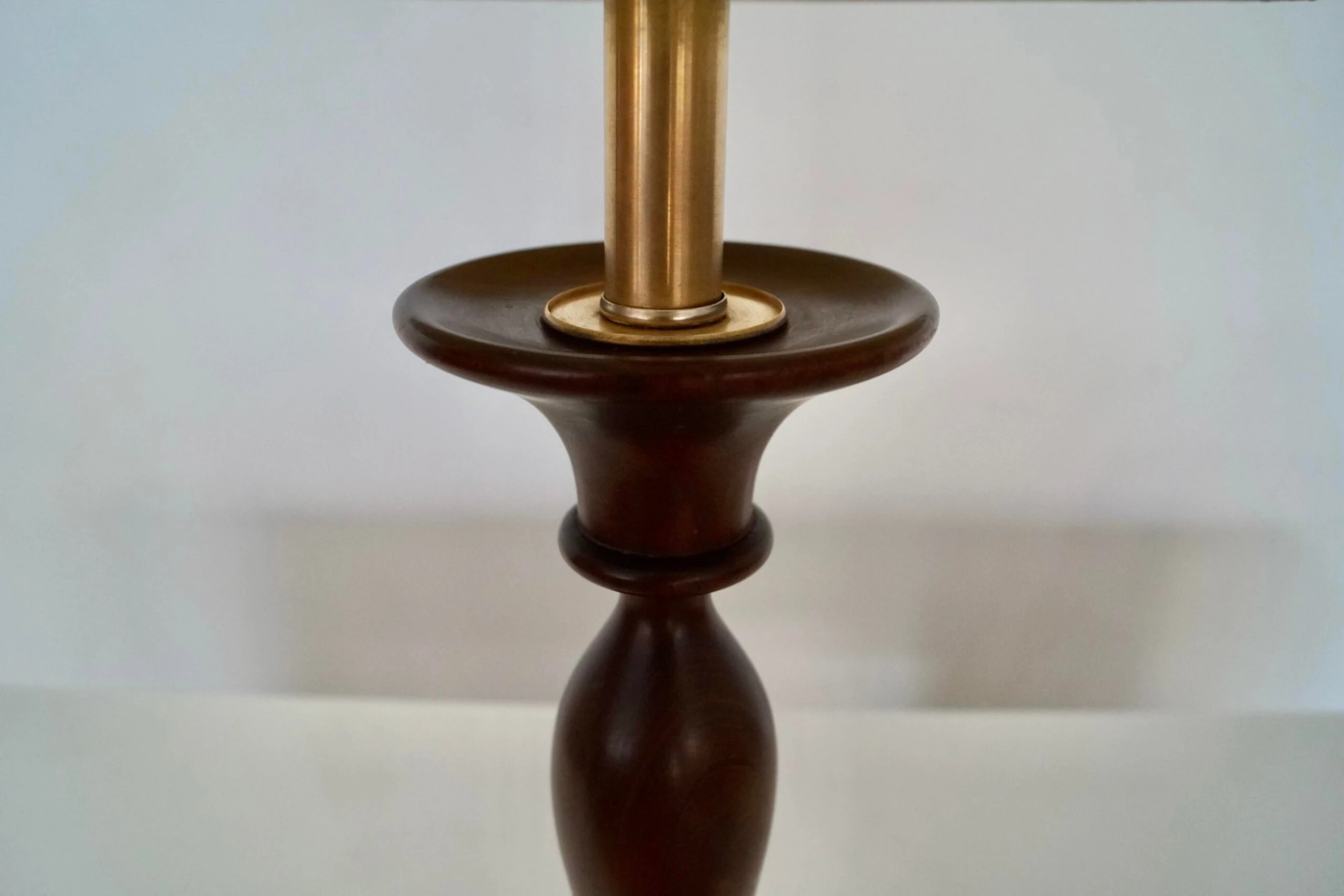 1960's Mid-Century Modern Sculptural Walnut Table Lamp 6 1960's Mid-Century Modern Sculptural Walnut Table Lamp - Image 6