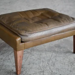 1960's Olive Brown Leather Lounge Chair With Ottoman By Illum Wikkelsø -chairish shop 1960s olive brown leather lounge chair with ottoman by illum wikkels 7005