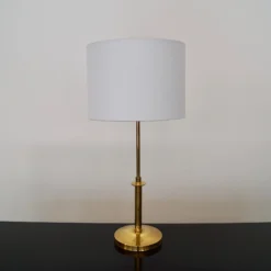 1970's Ethan Allen Hollywood Regency Brass Table Lamp -chairish shop 1970s ethan allen hollywood regency brass table lamp 8108