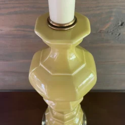 1970's Large Geometric Yellow Ceramic Table Lamp -chairish shop 1970s large geometric yellow ceramic table lamp 1163 scaled