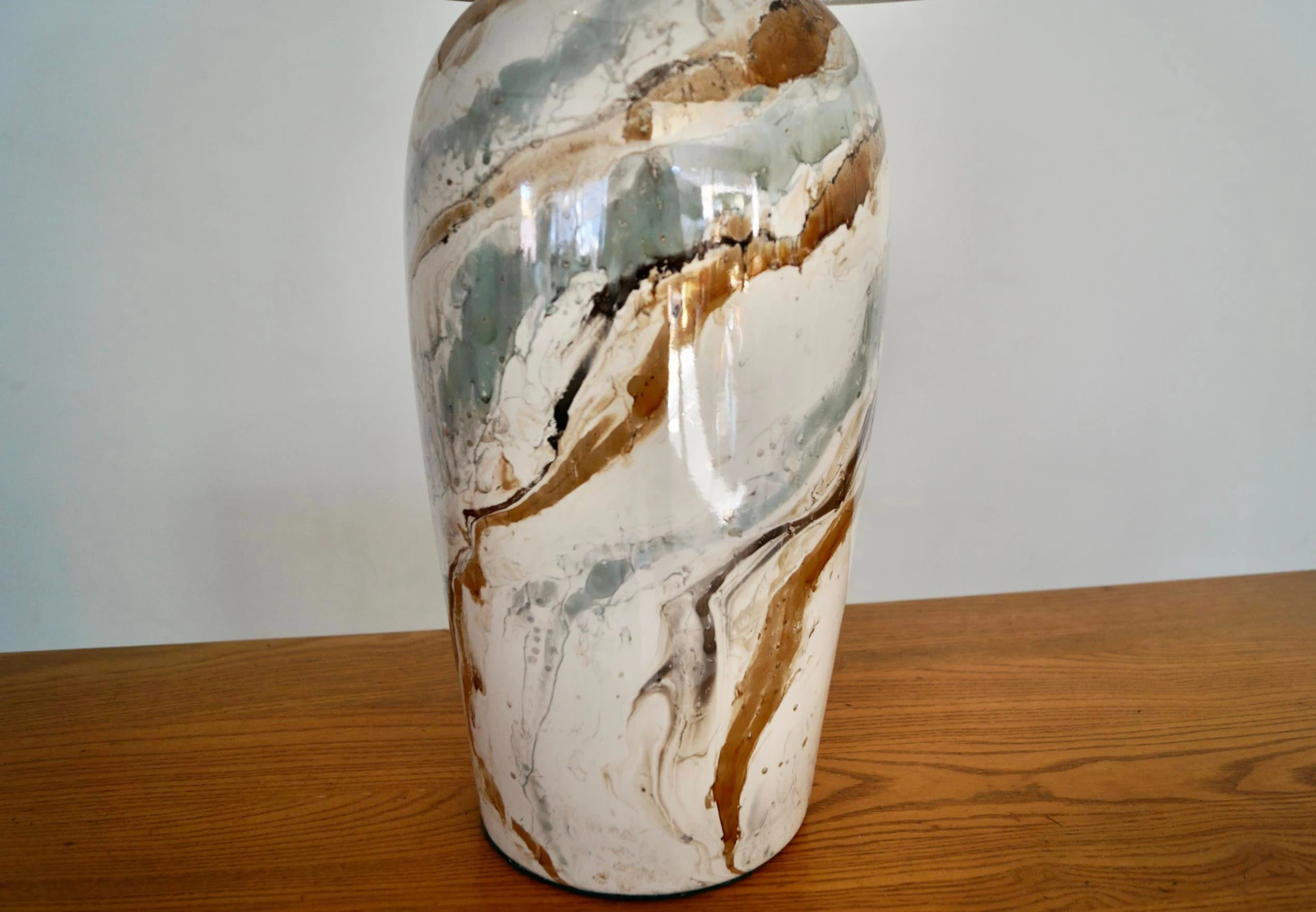 1970's Mid-Century Modern Glazed Ceramic Table Lamp 7 1970's Mid-Century Modern Glazed Ceramic Table Lamp - Image 7