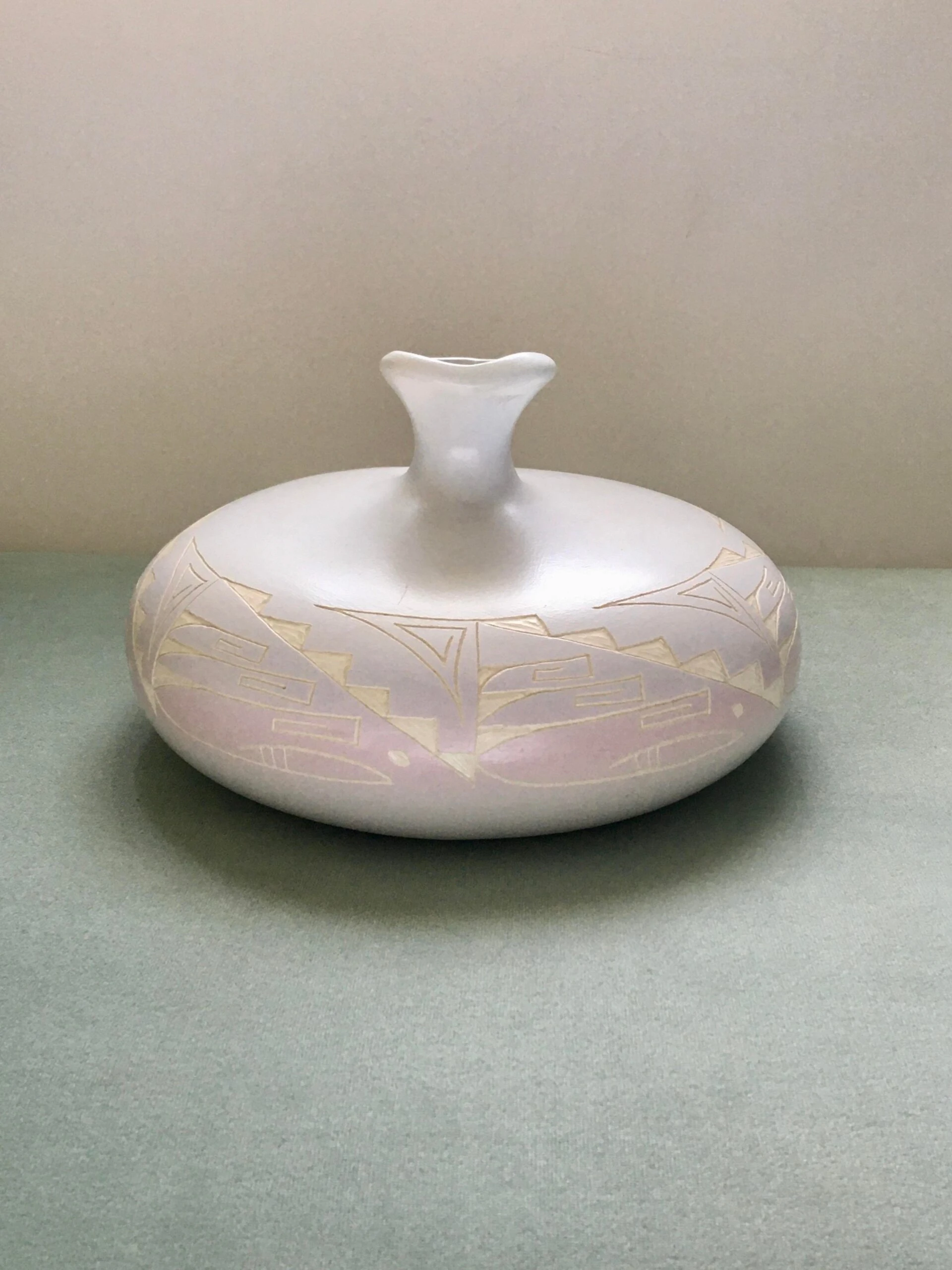 1980’s Southwestern Pastel Decorative Jug 4 1980’s Southwestern Pastel Decorative Jug - Image 4