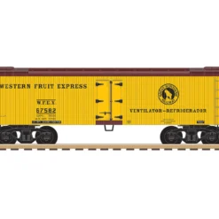 6-44141 S Gauge AF Great Northern Woodside Reefer #67582