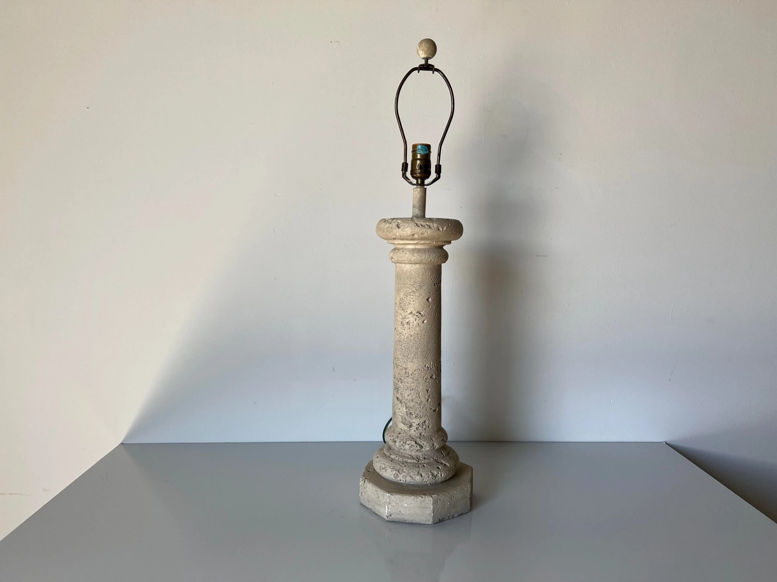 80's Postmodern Faux-Coralstone Plaster Table Lamp 2 80's Postmodern Faux-Coralstone Plaster Table Lamp - Image 2