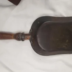 Antique 1800's English Victorian Coal Hod With Scoop -chairish shop antique 1800s english victorian coal hod with scoop 4960 scaled
