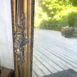 Antique Mantle Mirror 1800’s Exquisitely Carved Timeless Elegance -chairish shop antique mantle mirror 1800s exquisitely carved timeless elegance 3909 scaled