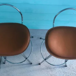Arrben 1980’s Chrome And Leather Bar Stools Italy - Set Of 2 -chairish shop arrben 1980s chrome and leather bar stools italy set of 2 8436 scaled