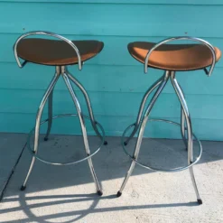 Arrben 1980’s Chrome And Leather Bar Stools Italy - Set Of 2 -chairish shop arrben 1980s chrome and leather bar stools italy set of 2 8472 scaled