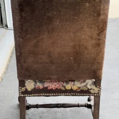 C 1900's Kittinger Style Jacobean Needlepoint Thone Chair -chairish shop c 1900s kittinger style jacobean needlepoint thone chair 1013 scaled