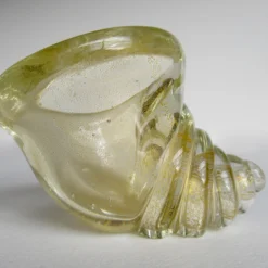 C.1960's Italian Hand-Blown Murano Conch Shell Salt Cellar Clear With Gold Dust Inclusions By Archimede Seguso 15 C.1960's Italian Hand-Blown Murano Conch Shell Salt Cellar Clear With Gold Dust Inclusions By Archimede Seguso -chairish shop c1960s italian hand blown murano conch shell salt cellar clear with gold dust inclusions by archimede seguso 4087 scaled