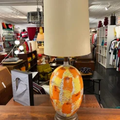 Dynamic 1960's Italian Ceramic Lamp Walnut Base -chairish shop dynamic 1960s italian ceramic lamp walnut base 0299 scaled