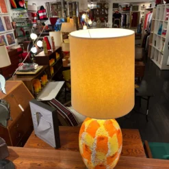 Dynamic 1960's Italian Ceramic Lamp Walnut Base -chairish shop dynamic 1960s italian ceramic lamp walnut base 8895 scaled