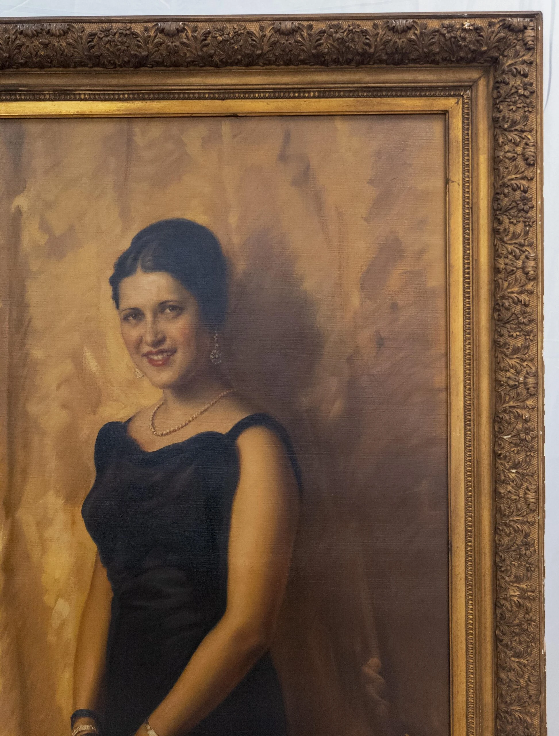 Large 1930's Full Length Portrait Painting Of A Lady, Signed, Brown University Label 7 Large 1930's Full Length Portrait Painting Of A Lady, Signed, Brown University Label - Image 7