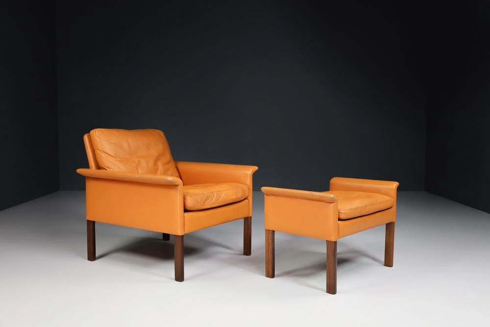 Lounge Chair And Ottoman In Walnut And Leather Attributed To Hans Olsen For C/S Møbler, 1960s, Set Of 2 2 Lounge Chair And Ottoman In Walnut And Leather Attributed To Hans Olsen For C/S Møbler, 1960s, Set Of 2 - Image 2