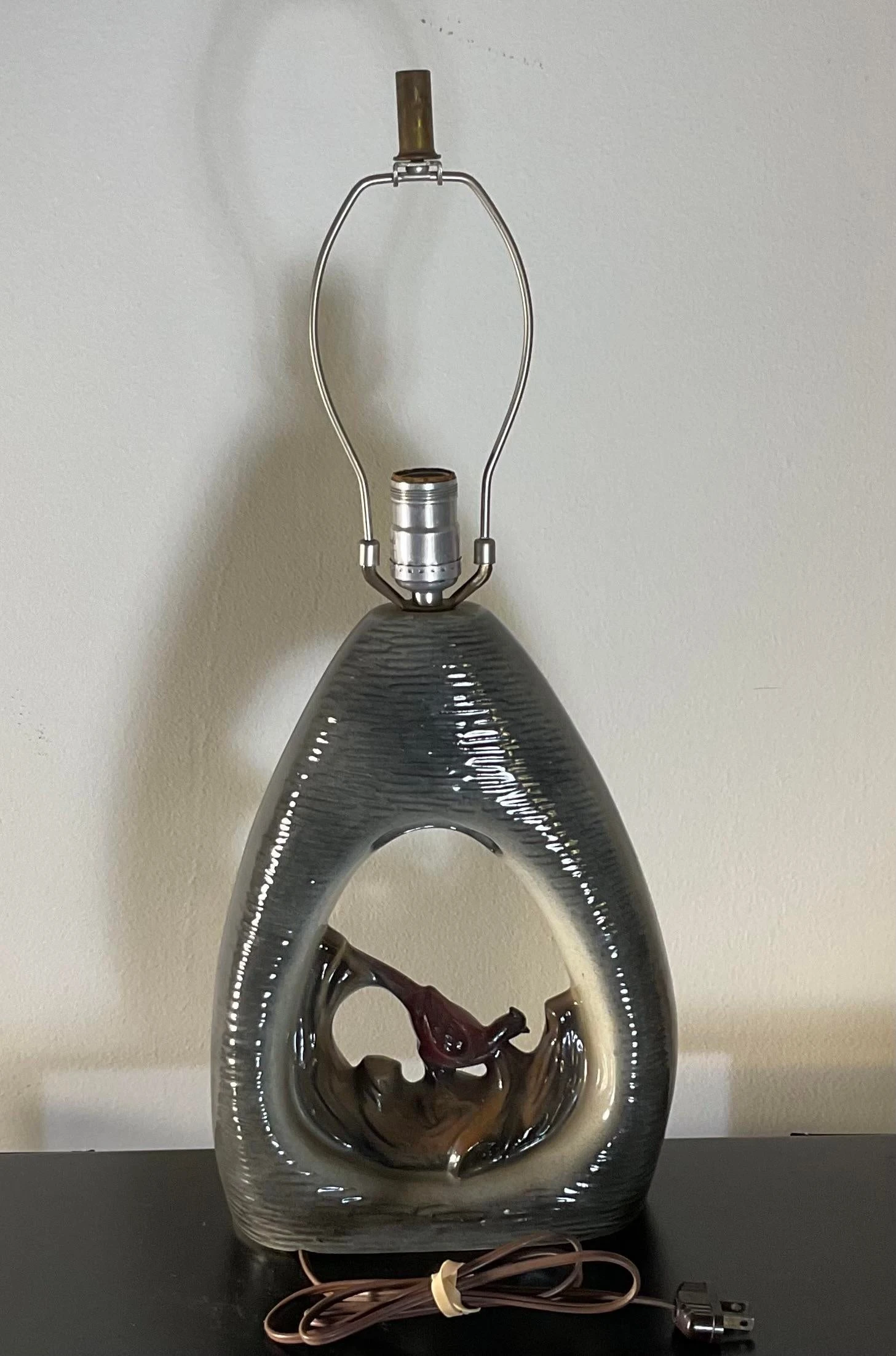 Mid-Century Haeger Vintage 1950's Pheasant Bird Ceramic Gray Table Tv Lamp Double Illumination 5 Mid-Century Haeger Vintage 1950's Pheasant Bird Ceramic Gray Table Tv Lamp Double Illumination - Image 5