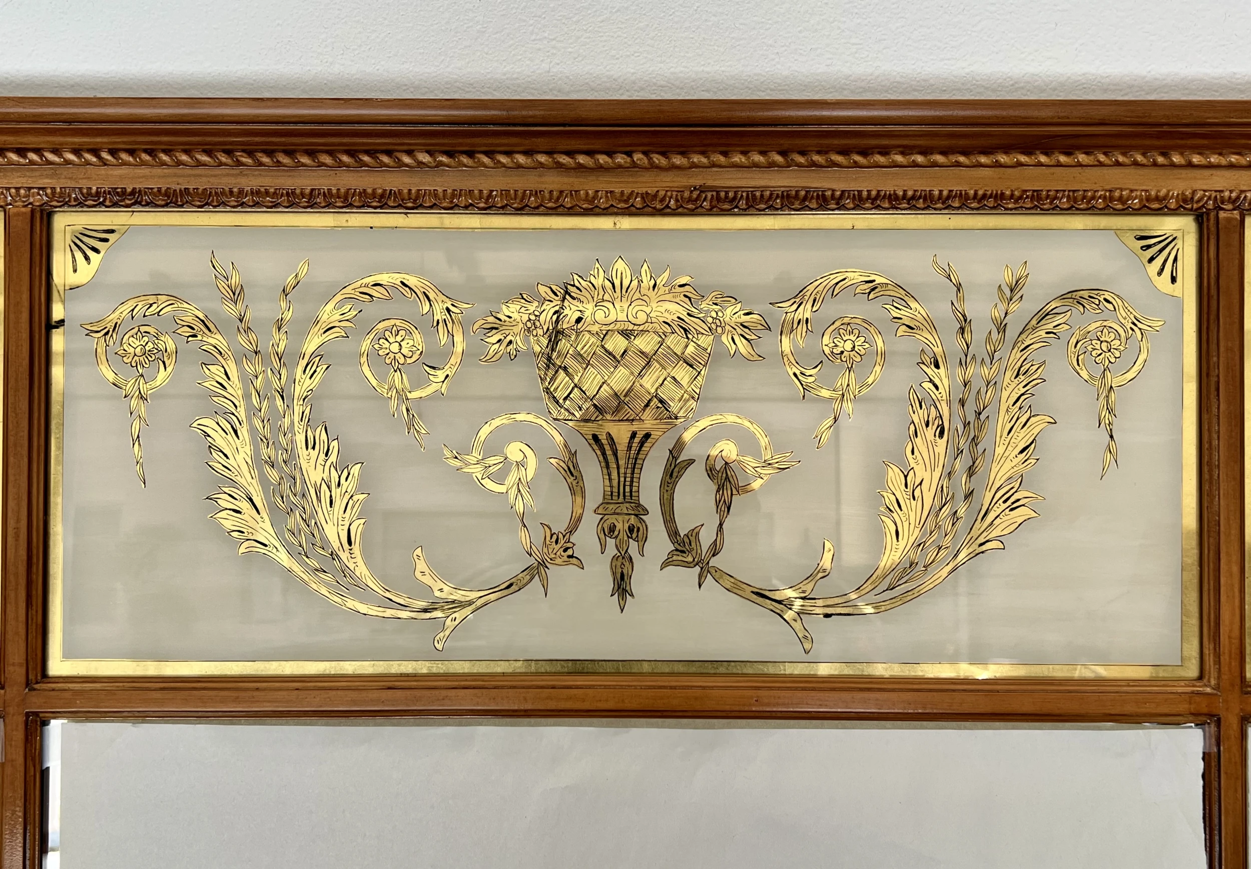 Mid-Century Large Neoclassical Style Verre Églimosé & Carved Wood Trumeau Over-Mantel Wall Mirror - Italian 1960's 3 Mid-Century Large Neoclassical Style Verre Églimosé & Carved Wood Trumeau Over-Mantel Wall Mirror - Italian 1960's - Image 3