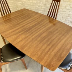 Mid-Century Modern Walnut Dining Table, C. 1960's -chairish shop mid century modern walnut dining table c 1960s 6133