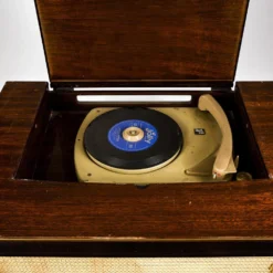 Model 824 S Radio From Phonola, 1970s 16 Model 824 S Radio From Phonola, 1970s -chairish shop model 824 s radio from phonola 1970s 8019