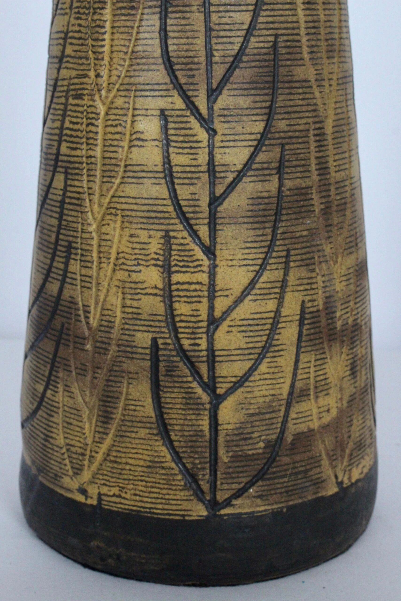 Nancy Wickham For Design Technics Incised Ceramic Lamp, 1950's 10 Nancy Wickham For Design Technics Incised Ceramic Lamp, 1950's - Image 10