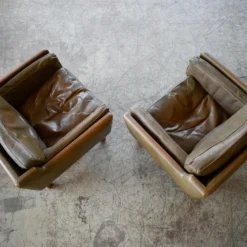 Pair Of 1960's Olive Brown Leather Lounge Chairs With Ottoman By Illum Wikkelsø -chairish shop pair of 1960s olive brown leather lounge chairs with ottoman by illum wikkels 0754