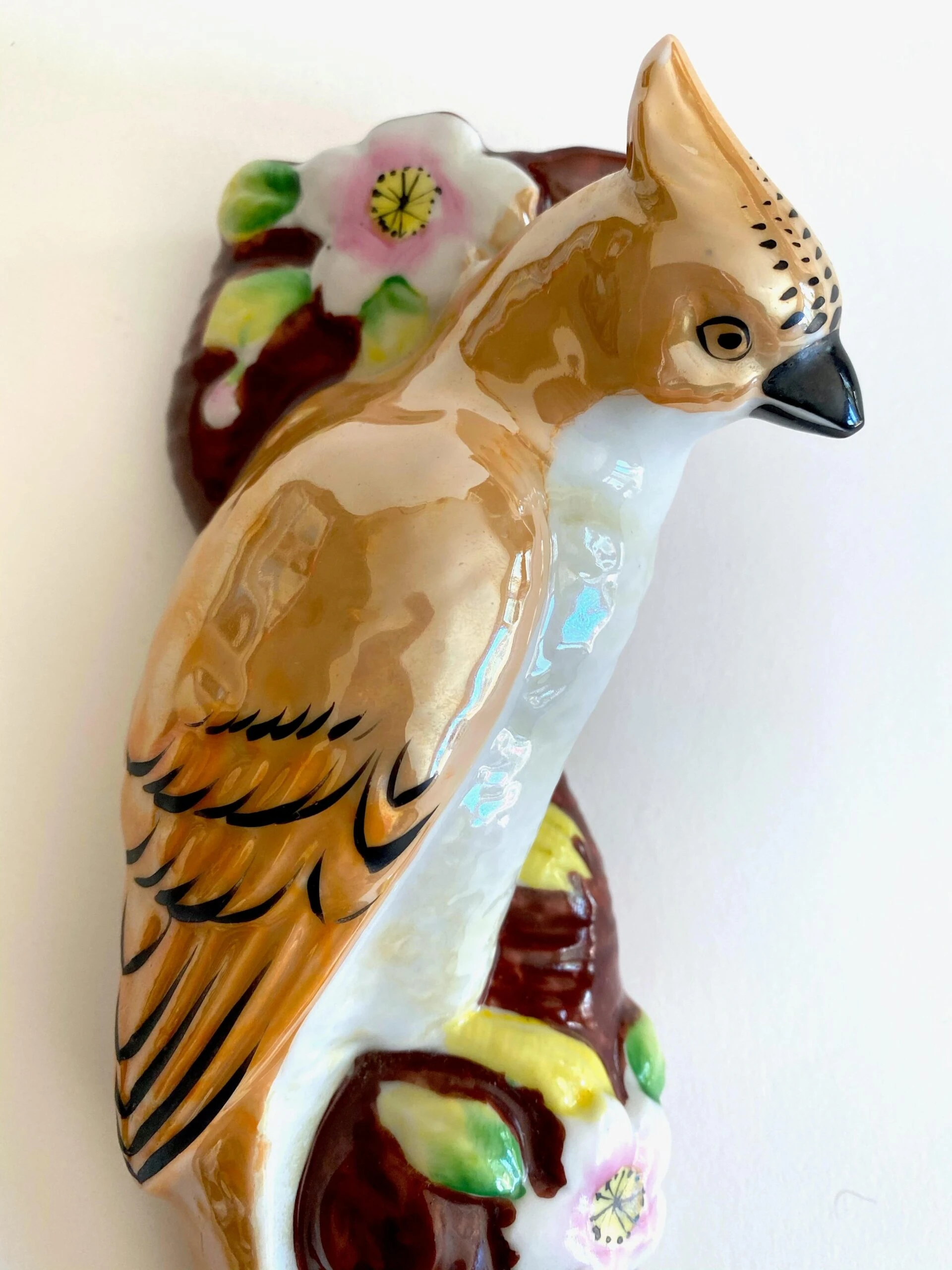 Vintage 1940's Art Deco Japan Hand Painted Art Pottery Bird Porcelain Wall Pocket Vase 4 Vintage 1940's Art Deco Japan Hand Painted Art Pottery Bird Porcelain Wall Pocket Vase - Image 4