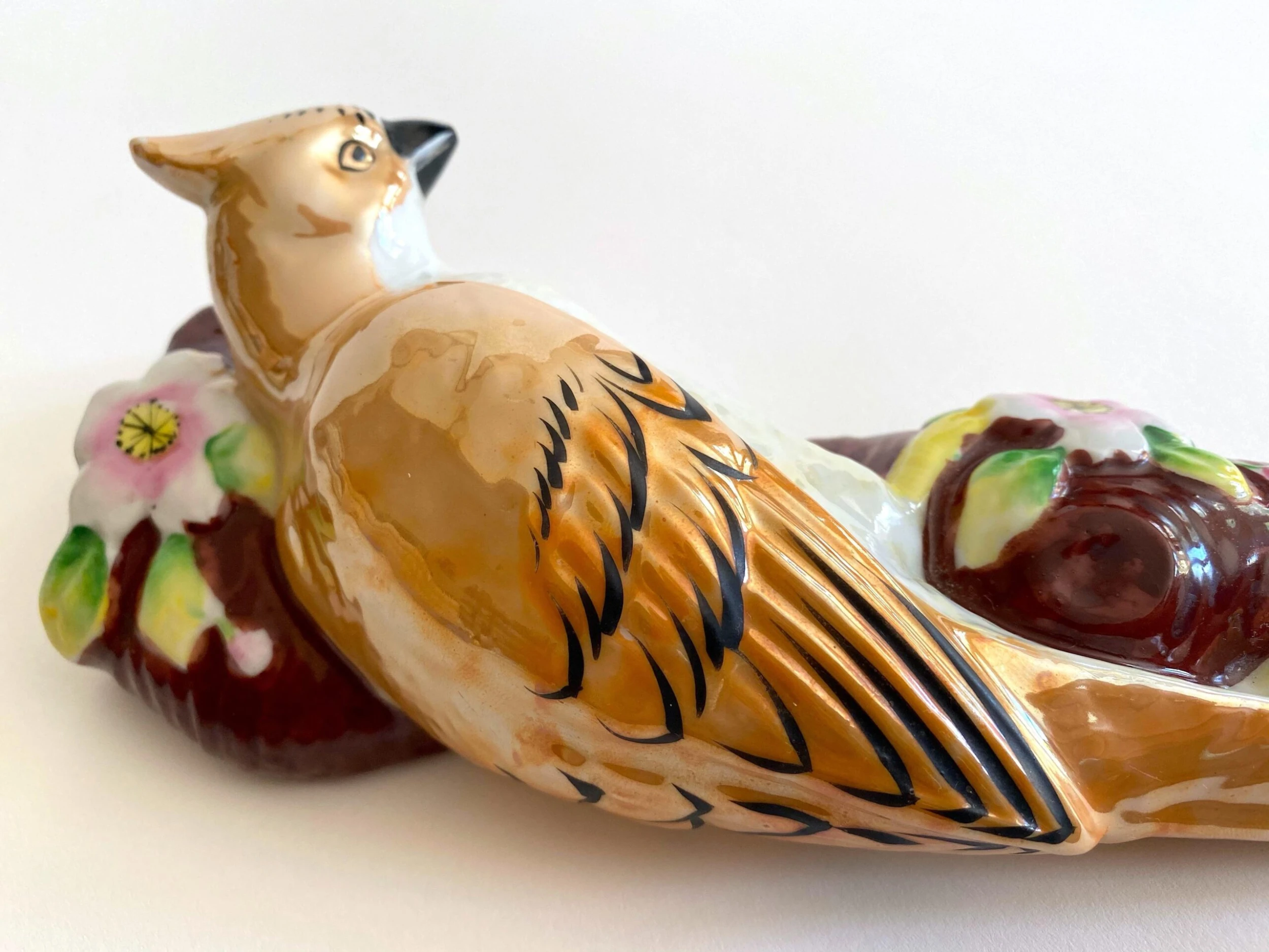 Vintage 1940's Art Deco Japan Hand Painted Art Pottery Bird Porcelain Wall Pocket Vase 6 Vintage 1940's Art Deco Japan Hand Painted Art Pottery Bird Porcelain Wall Pocket Vase - Image 6