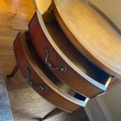 Vintage 1950's Traditional Drum Side Table -chairish shop vintage 1950s traditional drum side table 1062