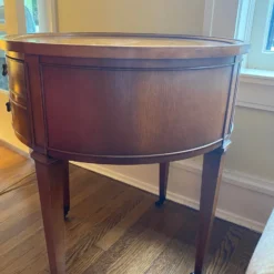 Vintage 1950's Traditional Drum Side Table -chairish shop vintage 1950s traditional drum side table 8523