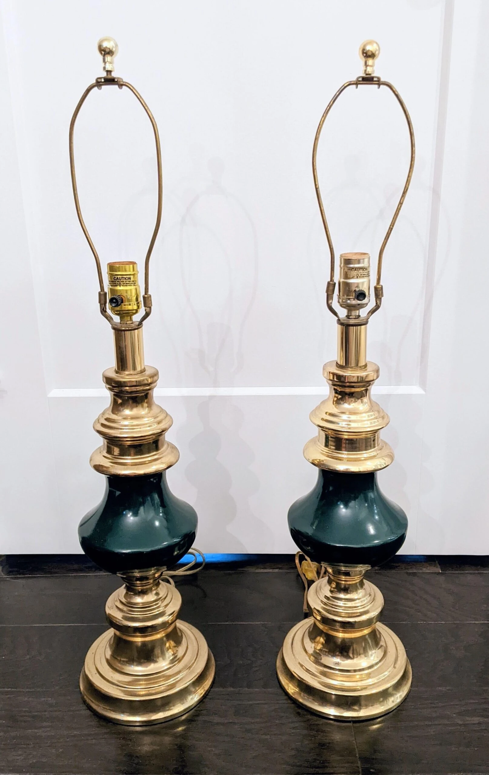 Vintage 1980's Brass And Emerald Green Table Lamps - A Pair 7 Vintage 1980's Brass And Emerald Green Table Lamps - A Pair - Image 7